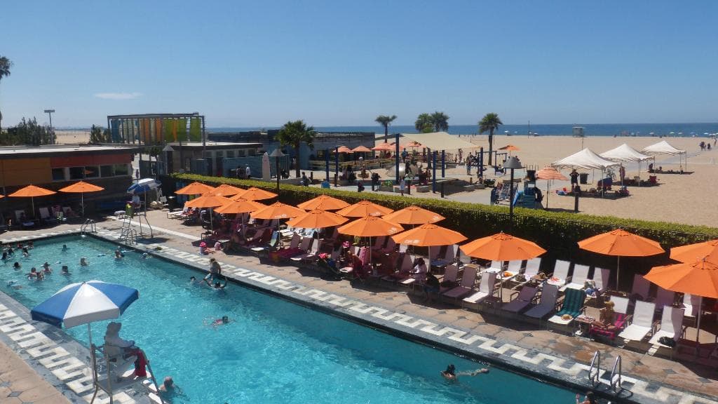 The Annenberg Beachhouse (Santa Monica Beach)