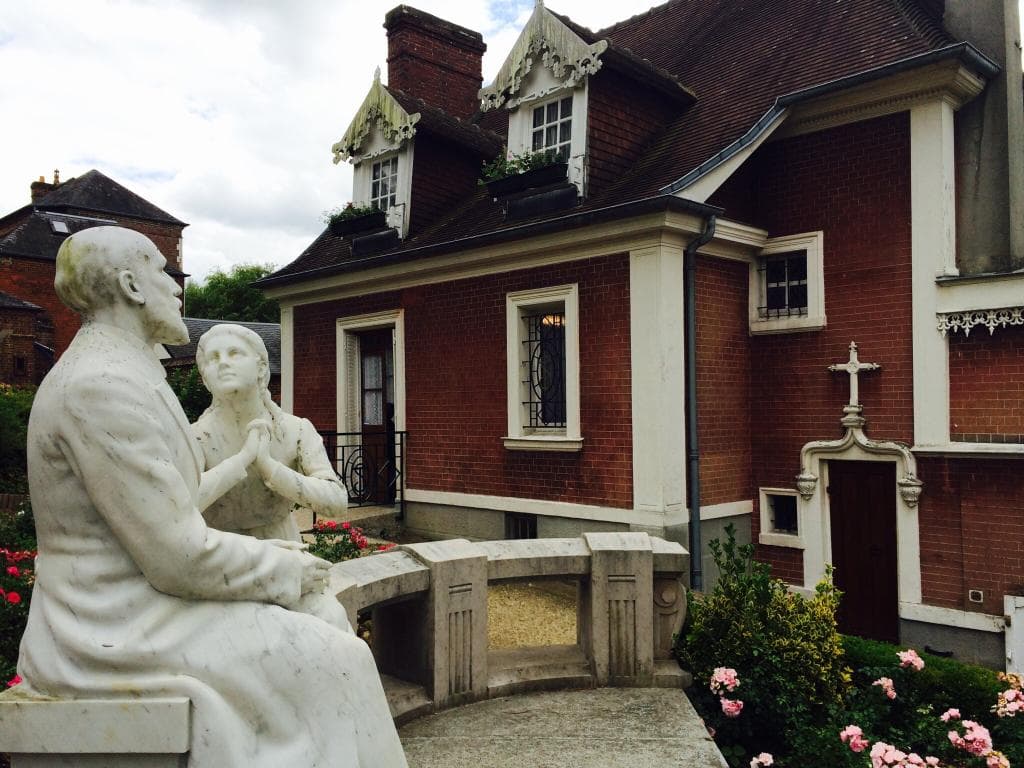 Les Buissonnets
