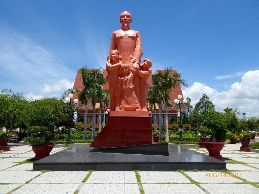Statue