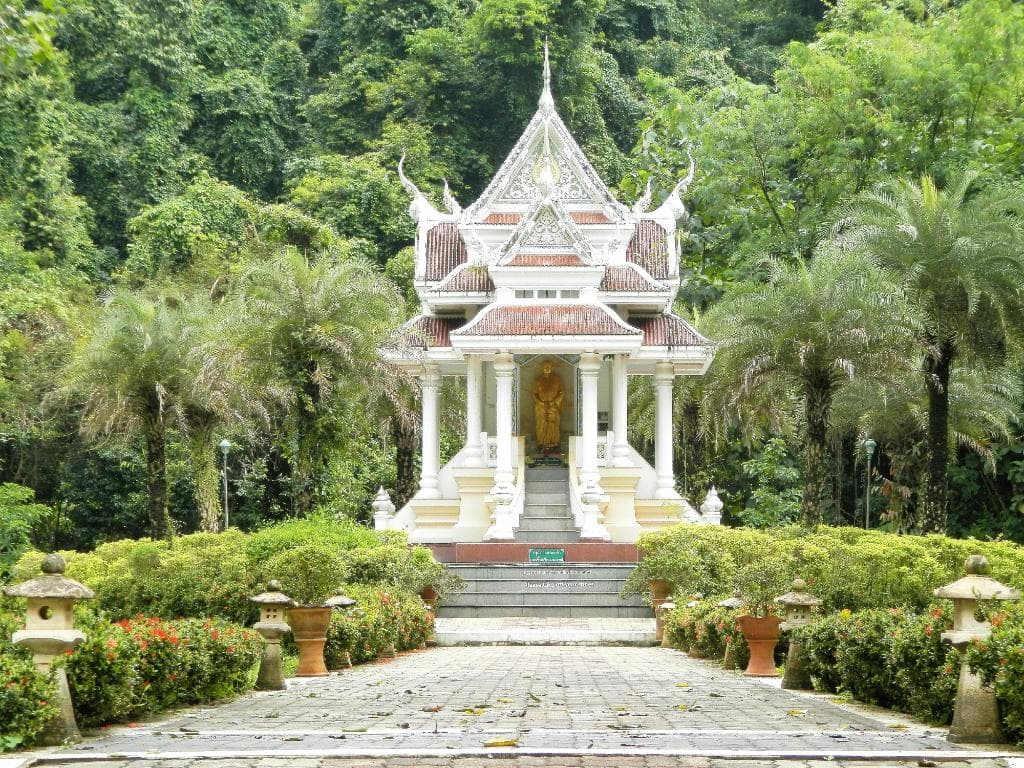 Another Buddha pagoda