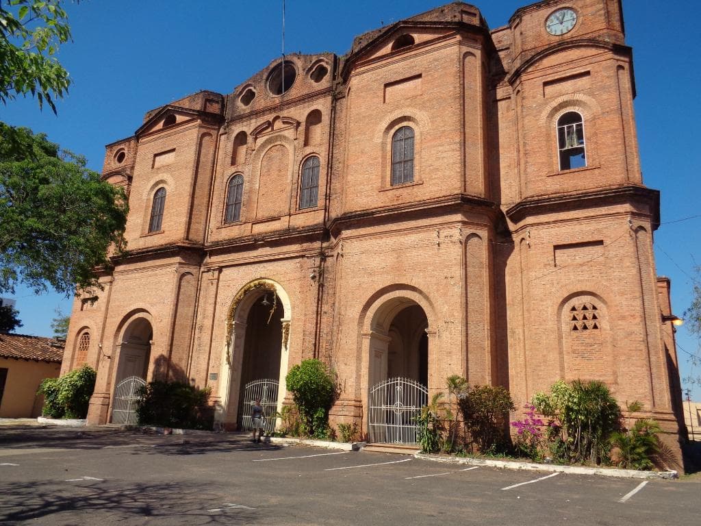 Fachada frontal
