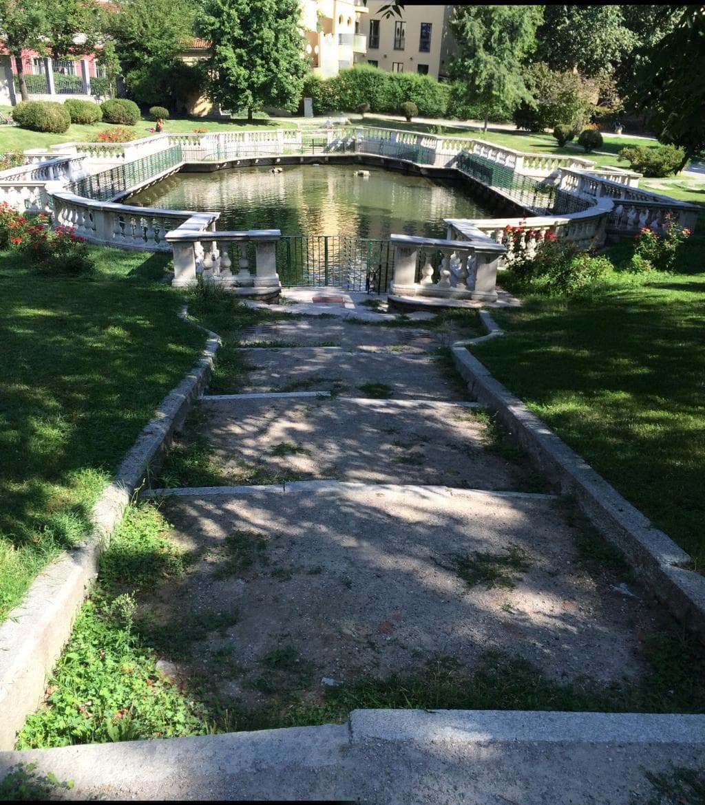 Relax in the Diana Garden