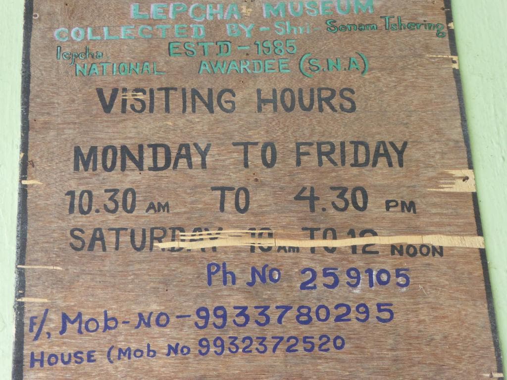 Visiting hours / & phone numbers