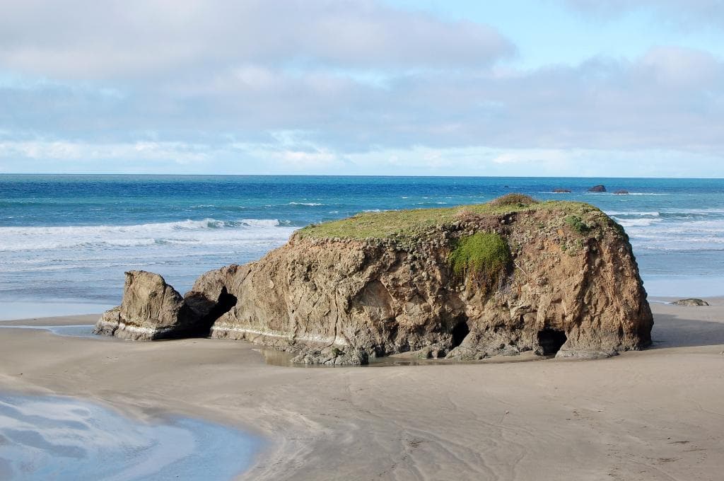 another view of whale rock