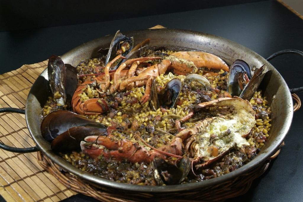 paella bogavante