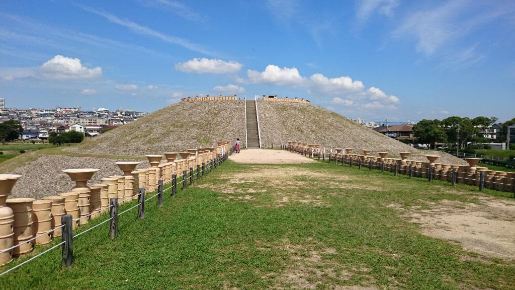 Goshikizuka Kofun