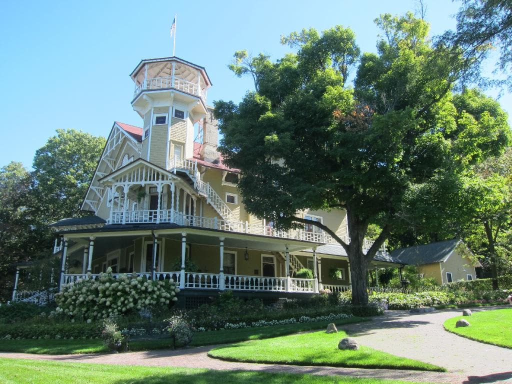 Beautiful Summer Cottage built in 1888