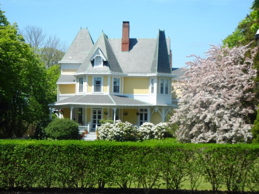 Bellevue Avenue