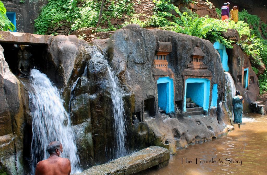 Kalhatti Falls