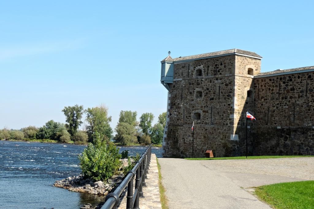 view of the Richelieu River and the Fort