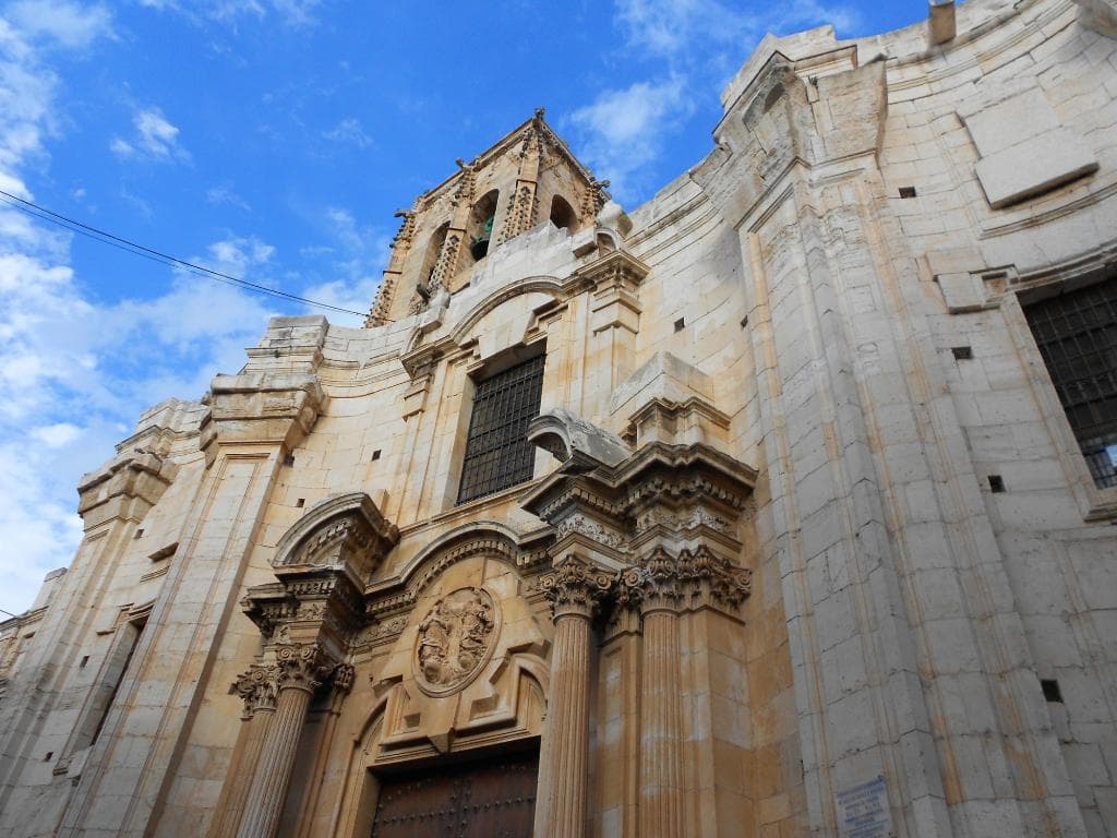Fachada al cielo