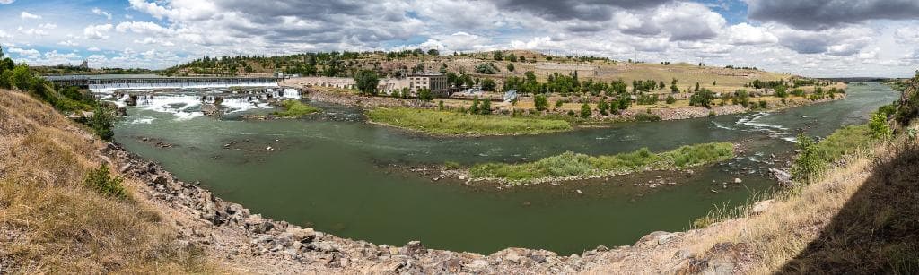 Panoramic view of the Missouri river