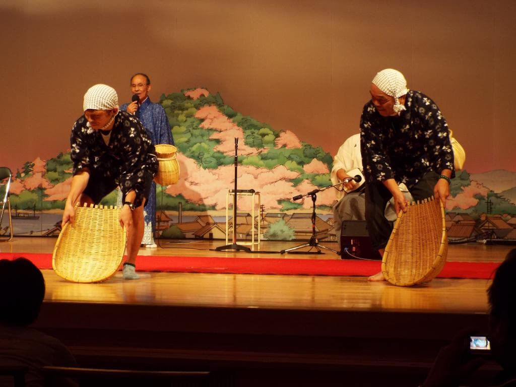 参加者踊り