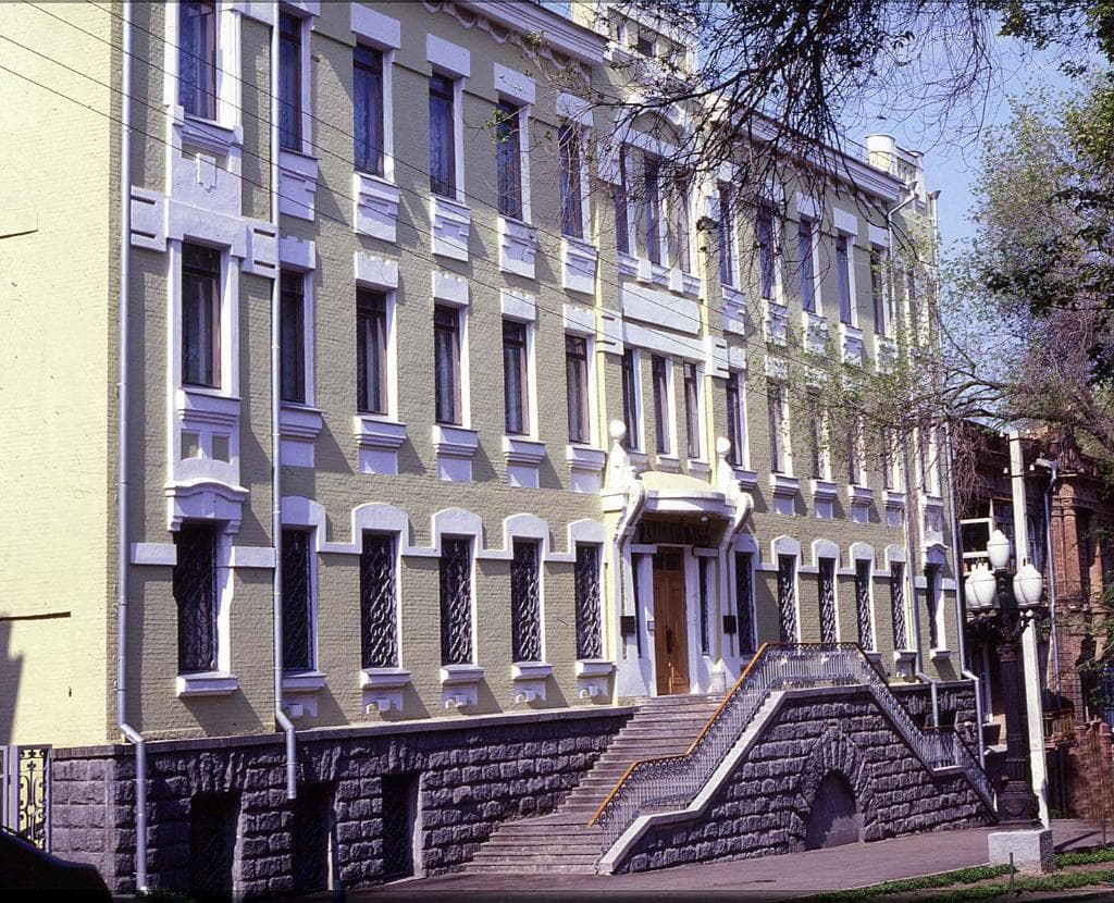 Фасад здания