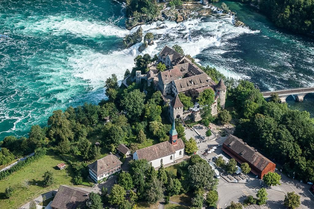 Schloss Laufen_Luftaufnahme
