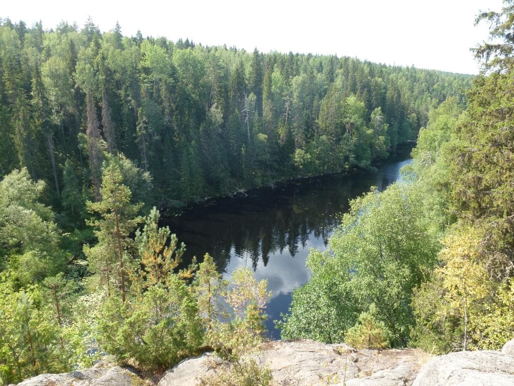 Lookout point over Lake Helvetinjärvi