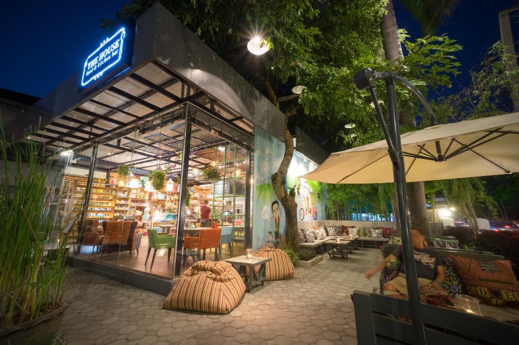 THE HOUSE food & kitchen bar - new addition