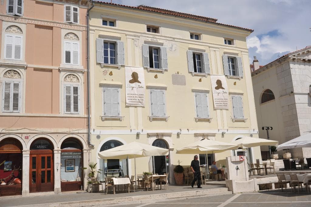 Giuseppe Tartini Memorial Room  |  Tartinijev trg, Pirano , Slovenia