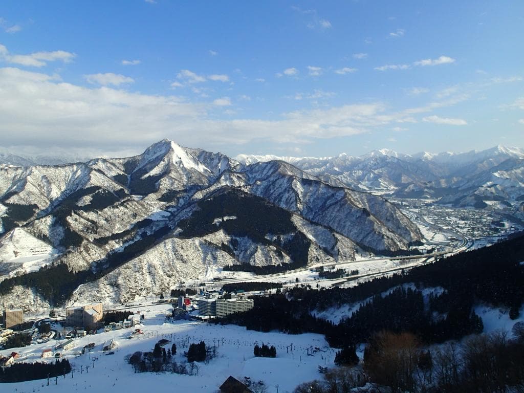 スキー場の上から撮影
