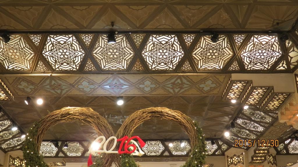 本館1階　内部装飾　一例