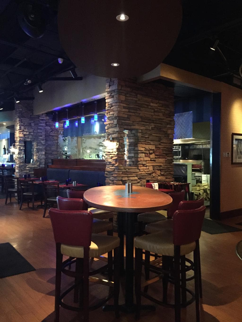 Mancy's Bluewater Grille