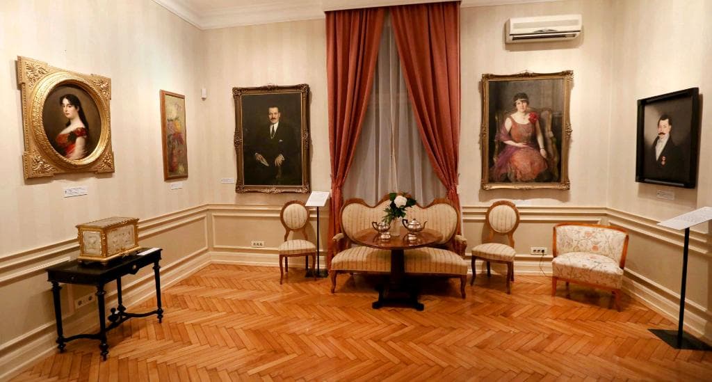 The interior of the museum.