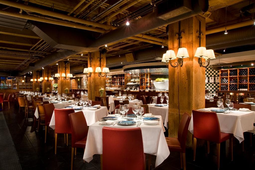 Blue Water Cafe dining room
