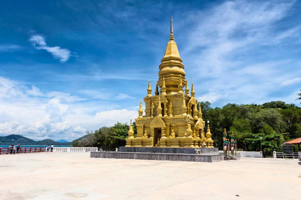 Laem Sor Pagoda