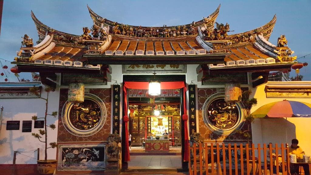 Cheng Hoong Teng Temple, the oldest and grandest temple in Melaka.