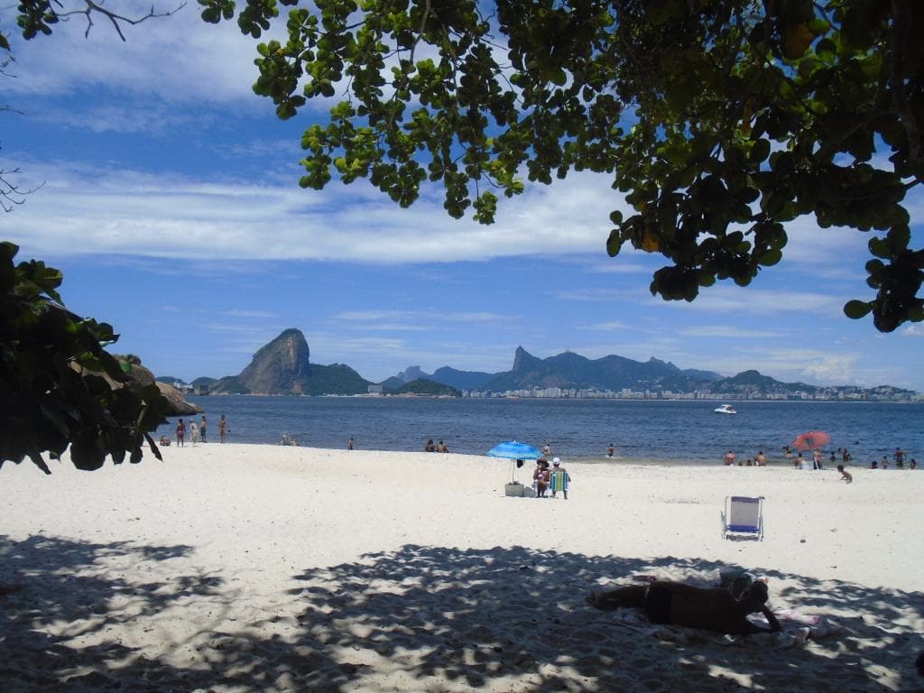 Vista do Rio da praia de Adão
