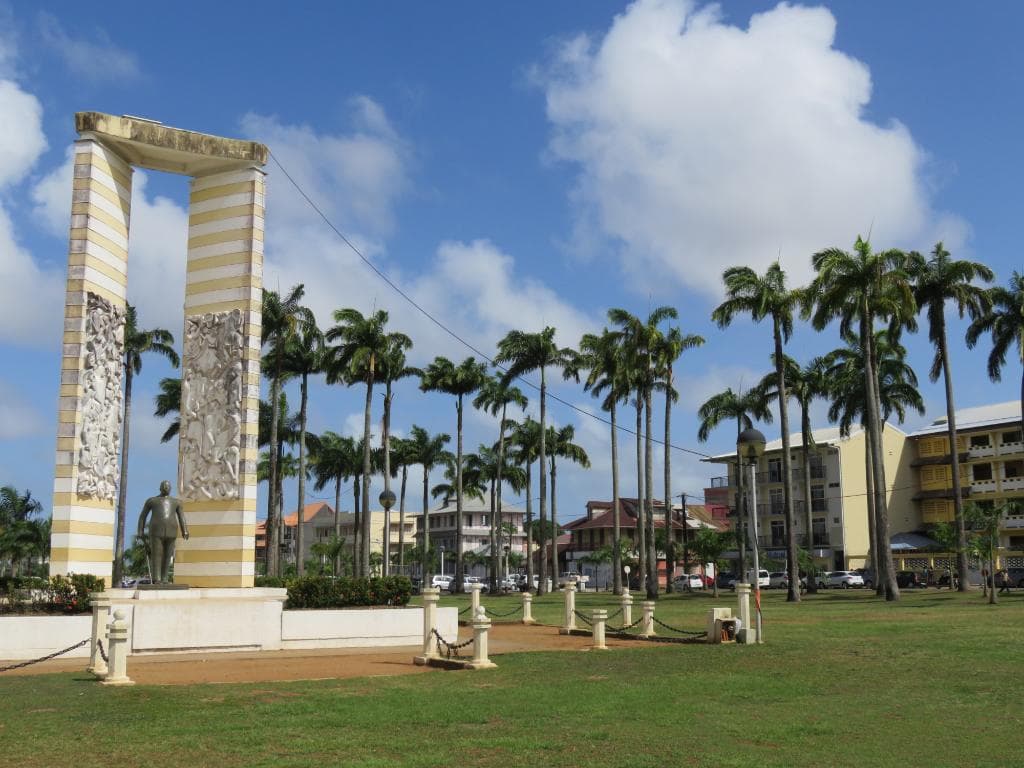 place des palmistes Statue Felix Eboue