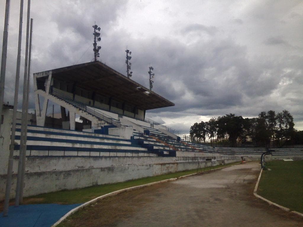 Interior del pequeño estadio