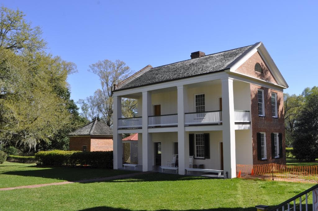 servants' quarters