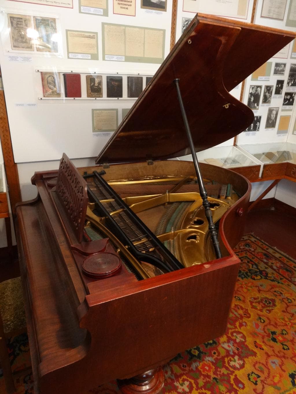 Grand Piano
