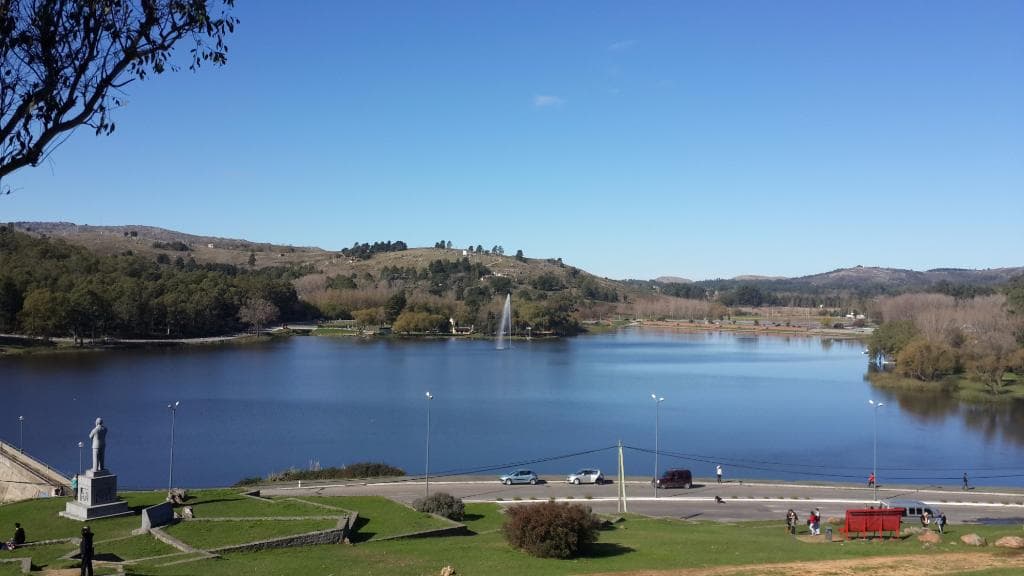 Paseo del Lago Lago del Fuerte Promenade
