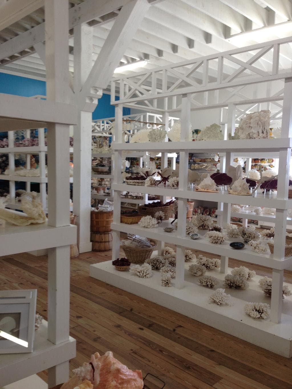 Pretty display of decor items