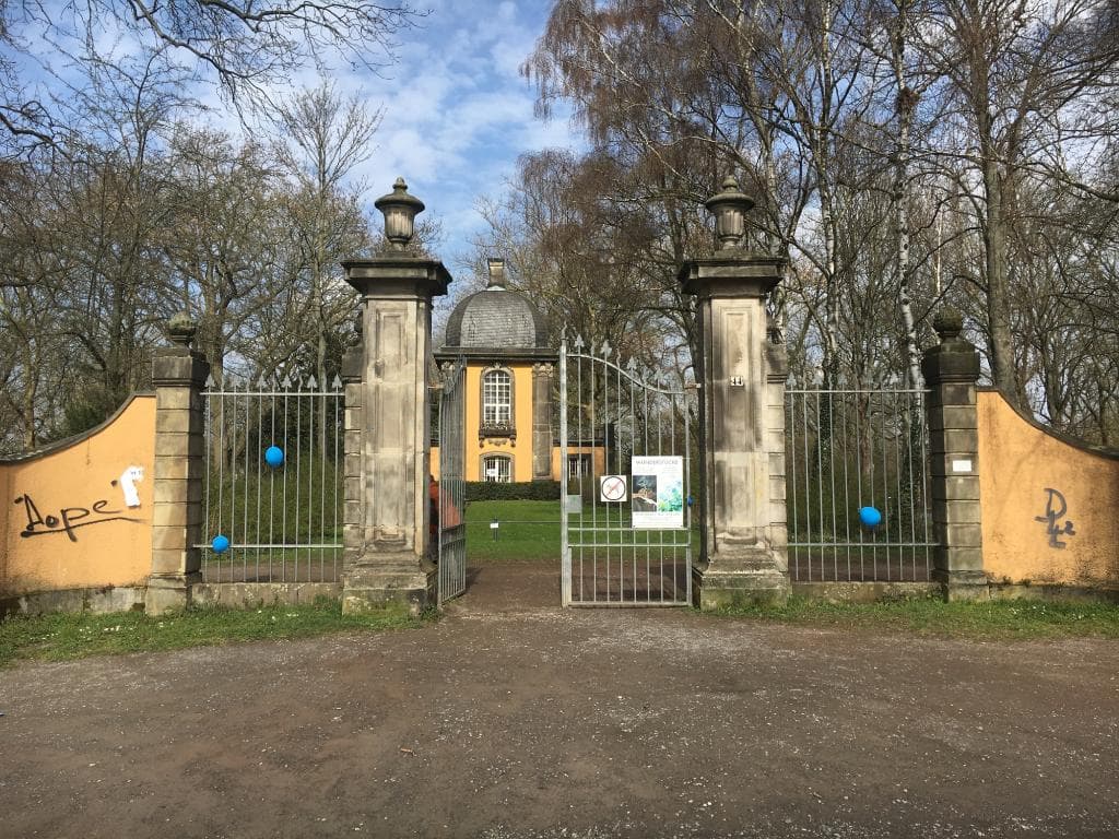 Lindener Bergfriedhof and Water Tower