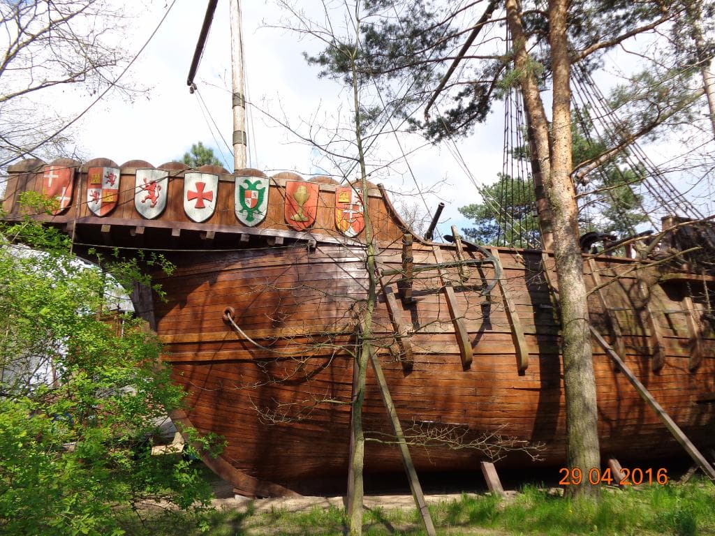 Santa Maria w ogrodzie. Oryginalna wielkość.