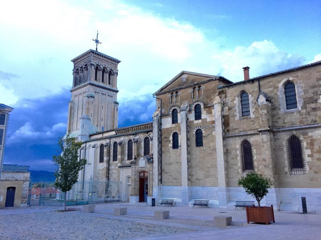 Cathédrale Saint-Apollinaire