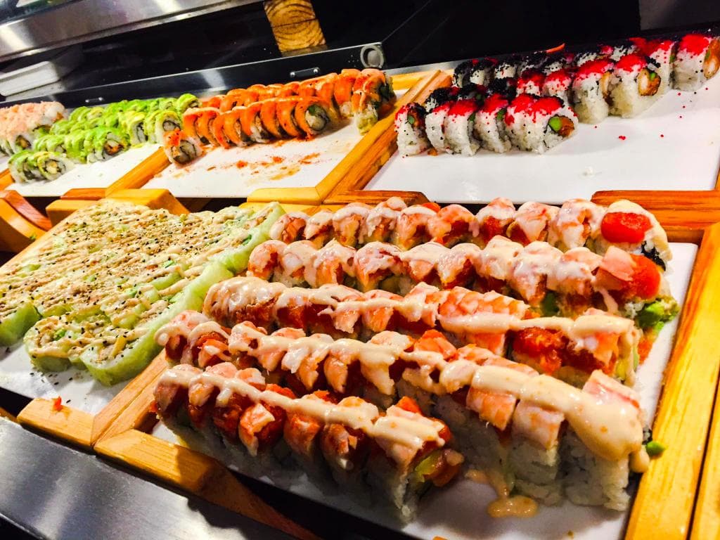 sushi rolls