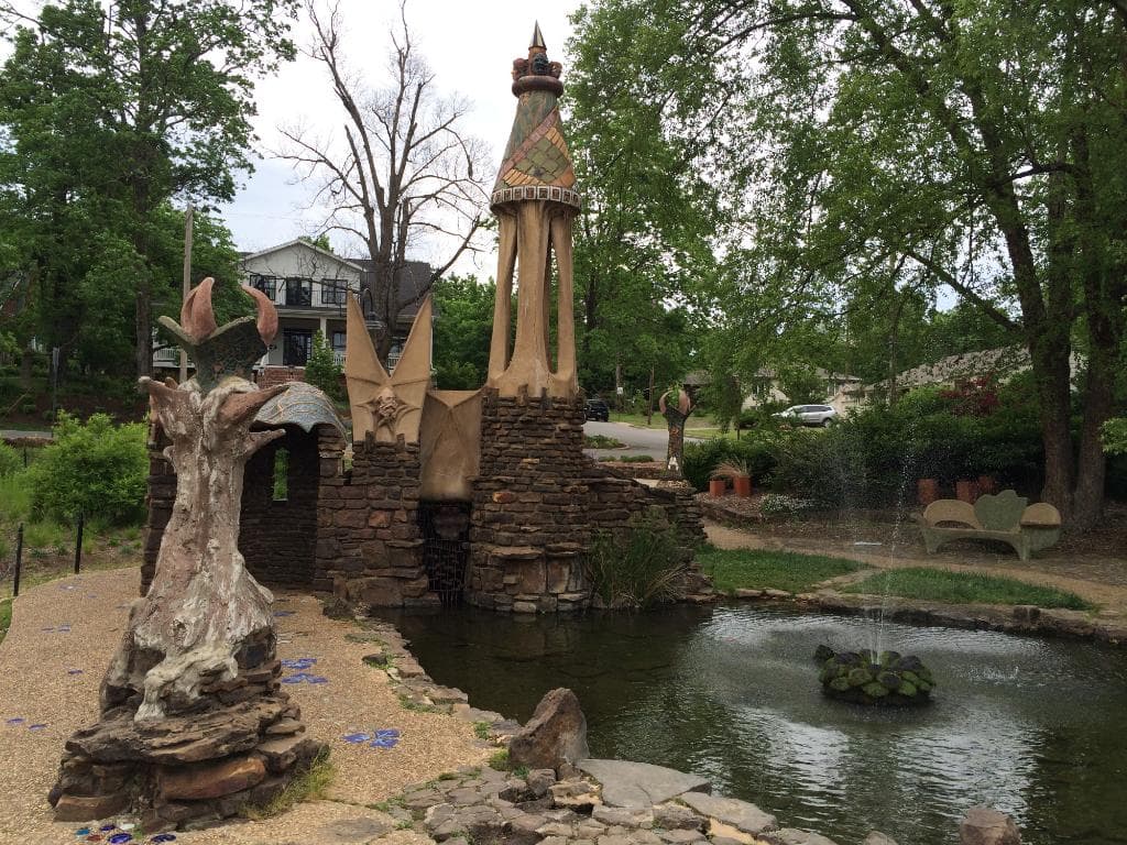 Castle, pond & fountain