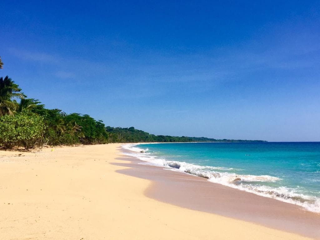 Playa Bluff Isla Colón