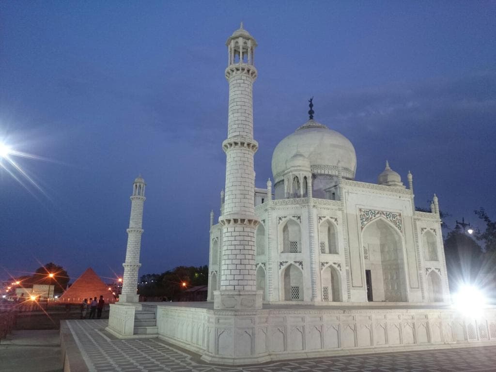Seven Wonders Park