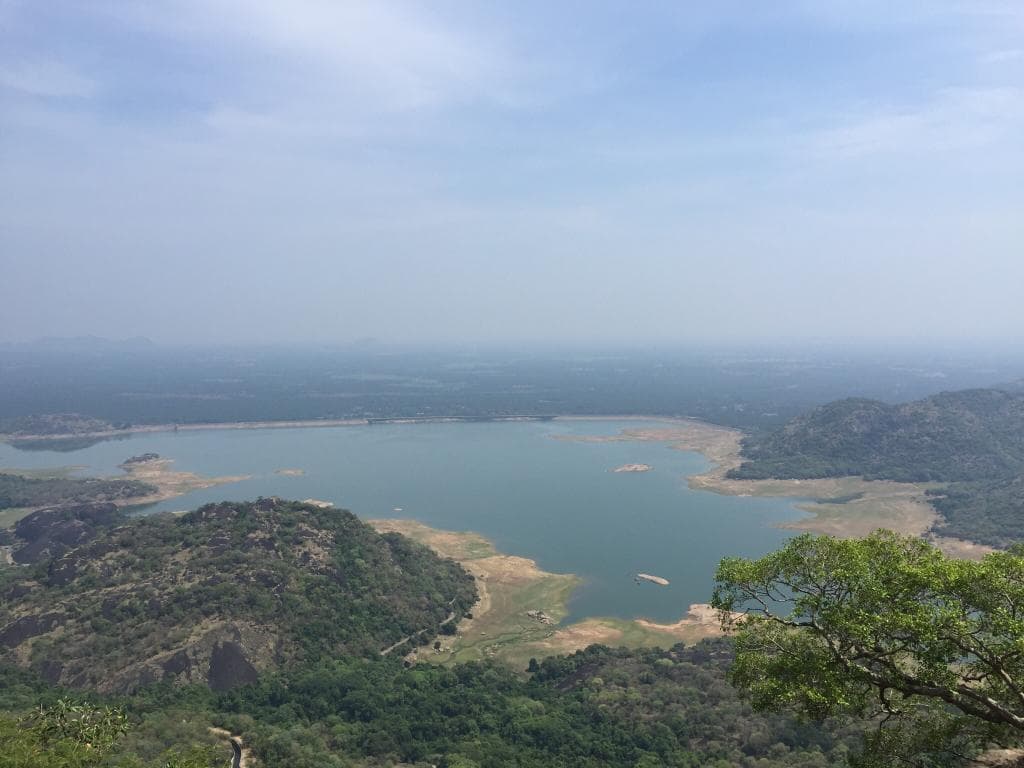 Aazhiyaar Dam