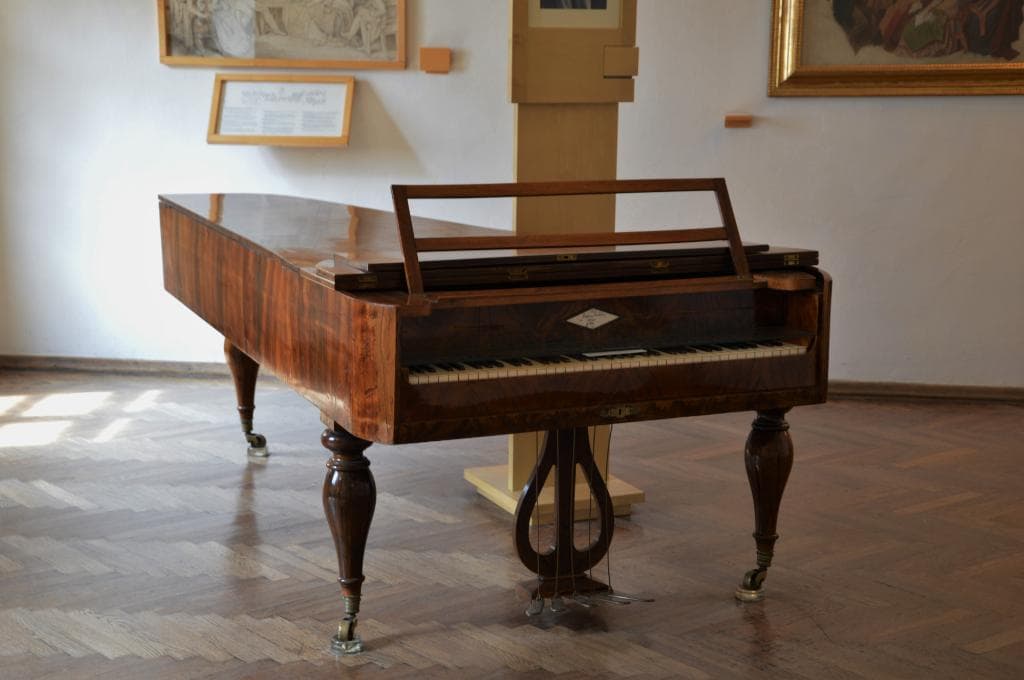 piano ( du frère de Schubert???)