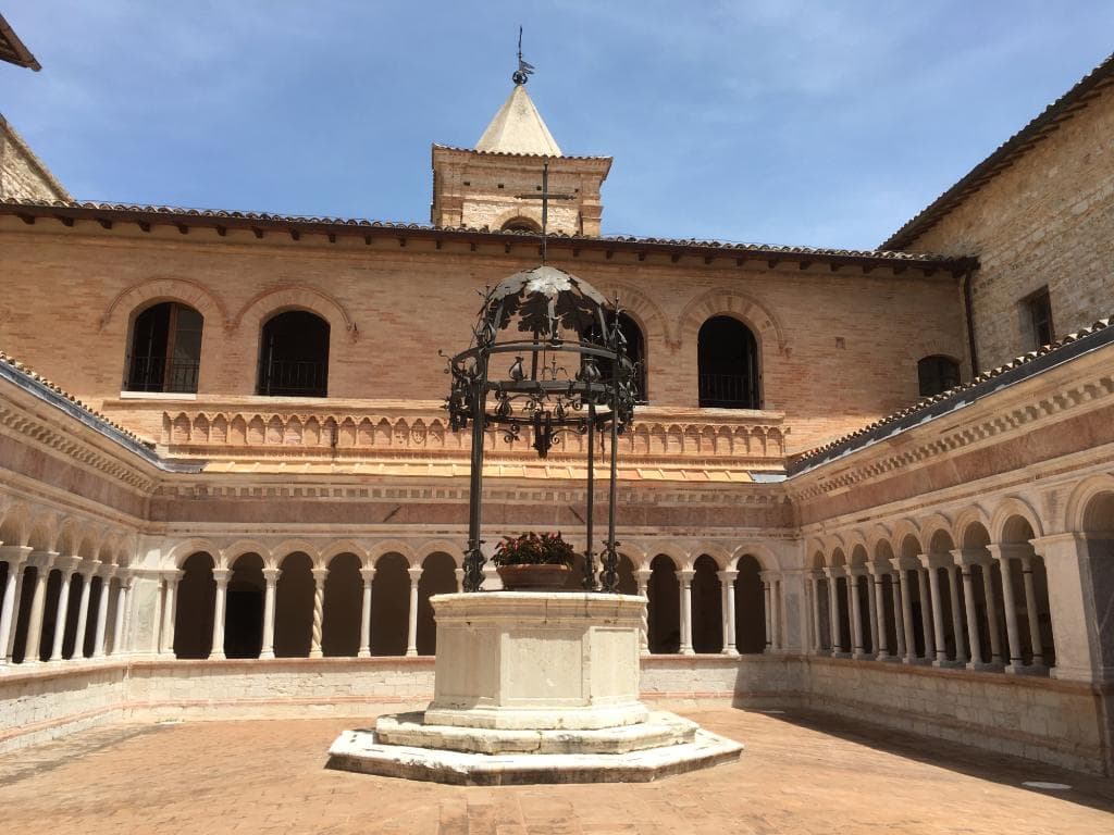 Abazzia di Sassovivo