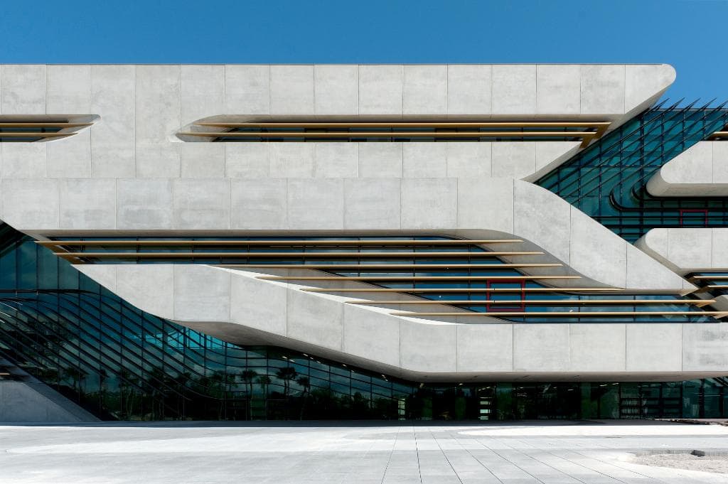 pierresvives - Architecte : Zaha Hadid