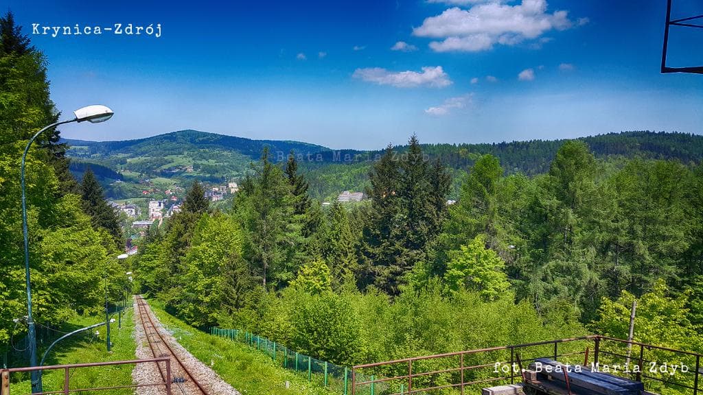 Widok z kolejki szynowej na górze