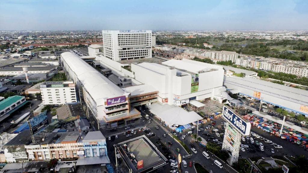 ศูนย์กลางการจำหน่ายอุปกรณ์ไอที และอิเล็กทรอนิกส์ใหญ่สุดในเมืองไทย ด้วยพื้นที่กว่า 250,000  ตร.ม.