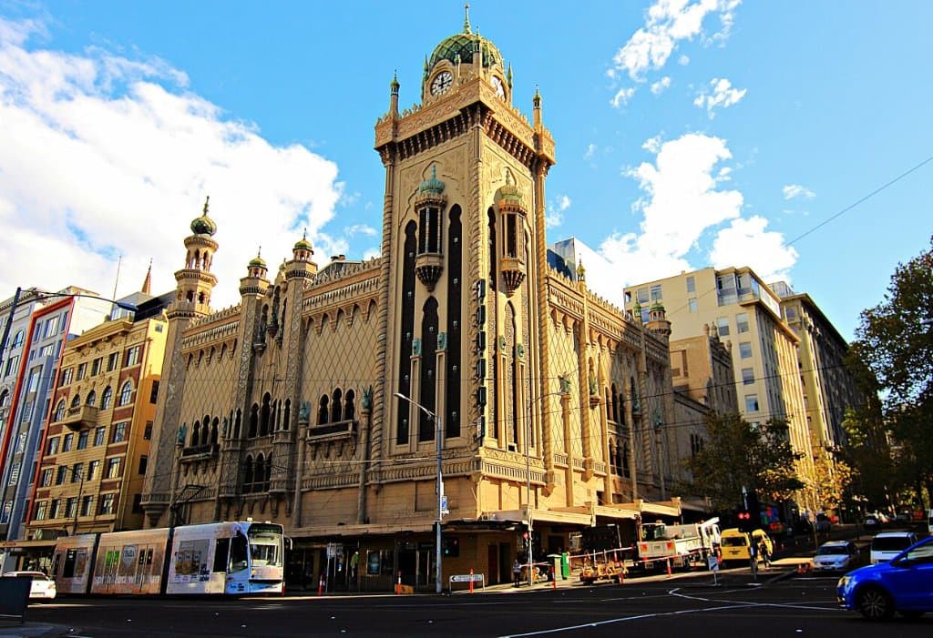 pic by azliumar@yahoo.com